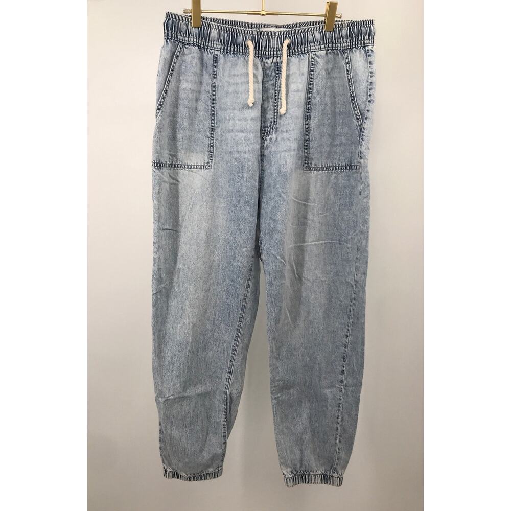 REgeneration Celebrity Pink Jasmine Light Wash Denim Jogger Jeans Size L